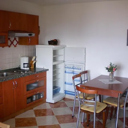 Apartment Boras Selce